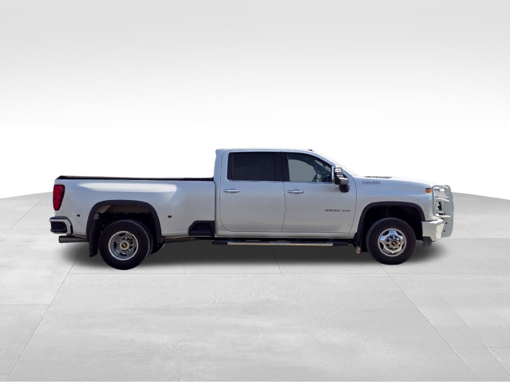 Used 2022 Chevrolet Silverado 3500 High Country AWD/4WD image 12
