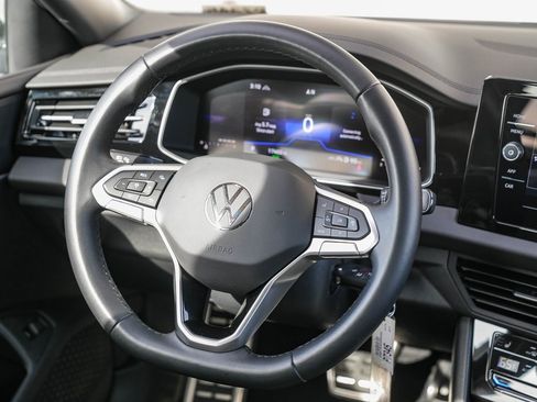 Used 2025 Volkswagen Jetta Sport image 14