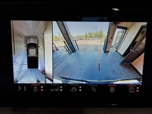Used 2024 GMC Sierra 3500 AT4 w/ AT4 Preferred Package AWD/4WD image 34
