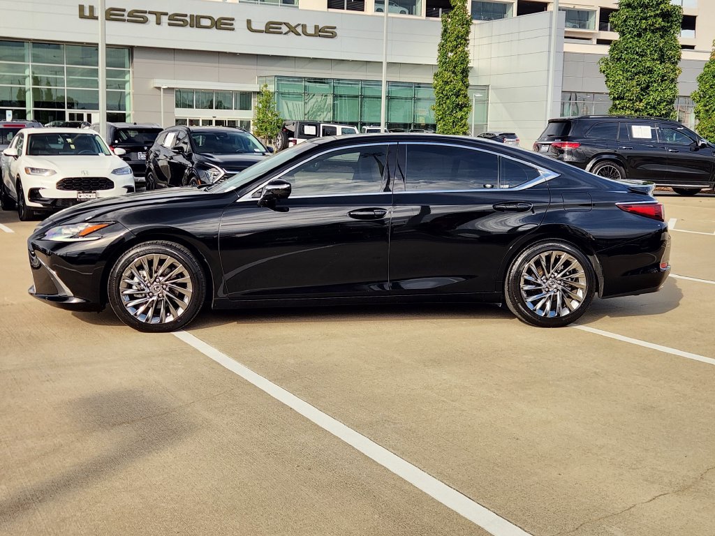 Used 2024 Lexus ES 350 Ultra Luxury FWD image 4