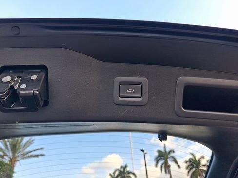 Certified 2023 MAZDA CX-5 AWD 2.5 S w/ Preferred Package image 6