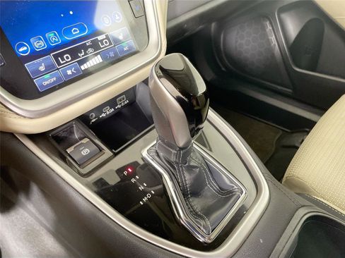 Used 2024 Subaru Outback Premium AWD/4WD image 15