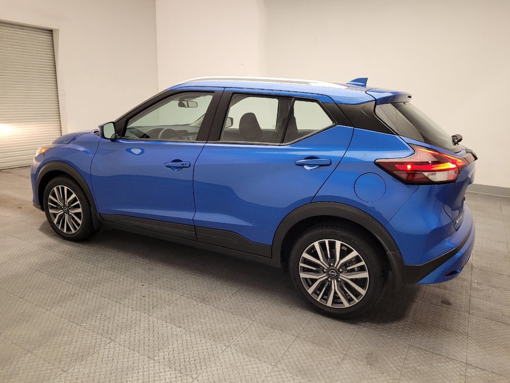 Used 2023 Nissan Kicks SV FWD image 3