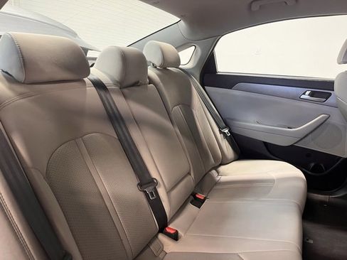 Used 2016 Hyundai Sonata SE image 13