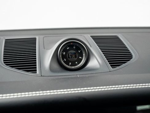 New 2026 Porsche Macan S image 16