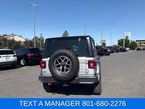 Used 2024 Jeep Wrangler Unlimited Rubicon AWD/4WD image 7