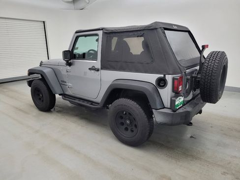Used 2016 Jeep Wrangler Sport AWD/4WD image 3