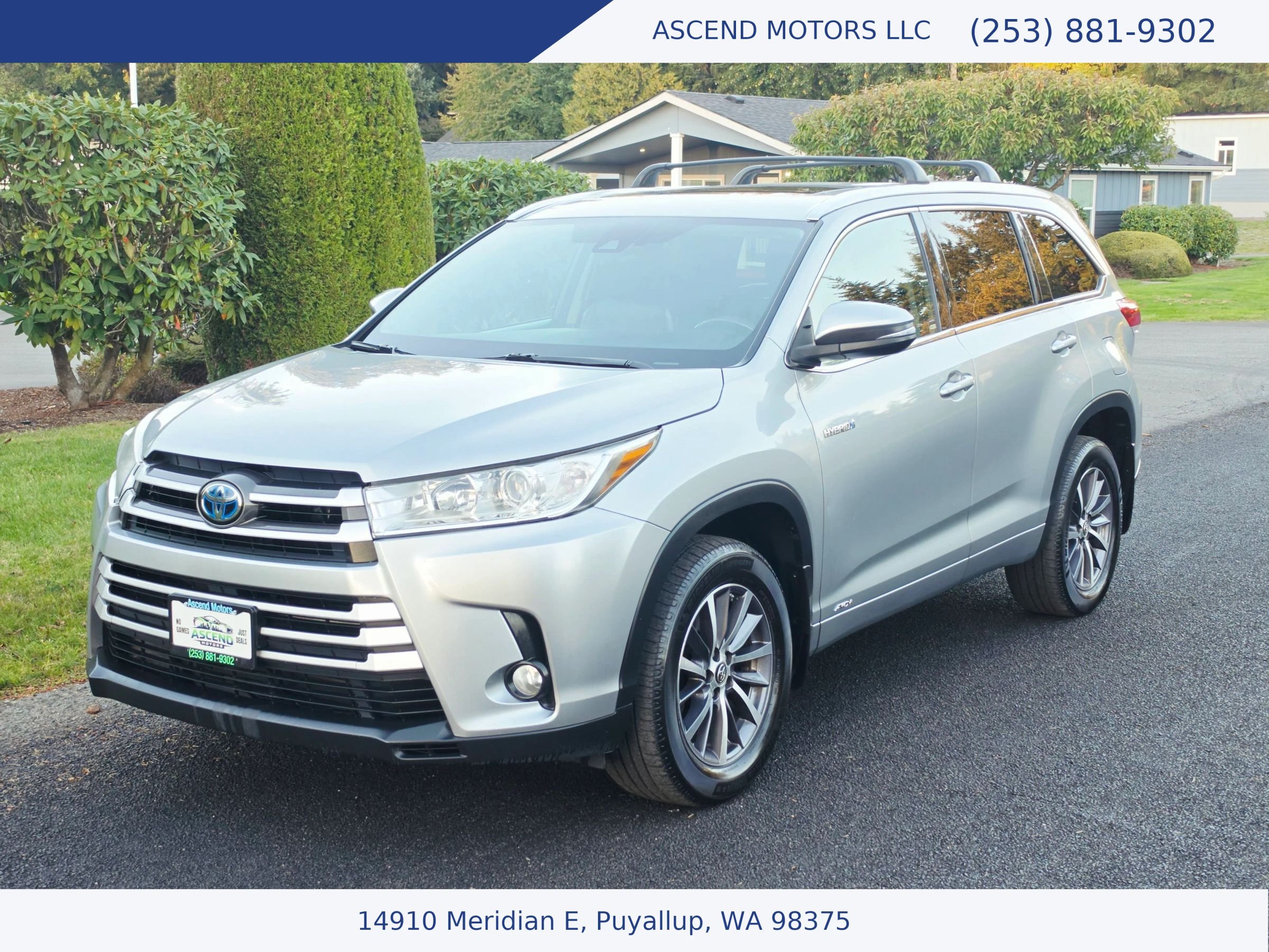 Used 2017 Toyota Highlander XLE AWD/4WD image 1