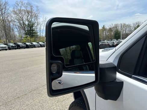 Used 2023 Chevrolet Silverado 2500 High Country AWD/4WD image 13