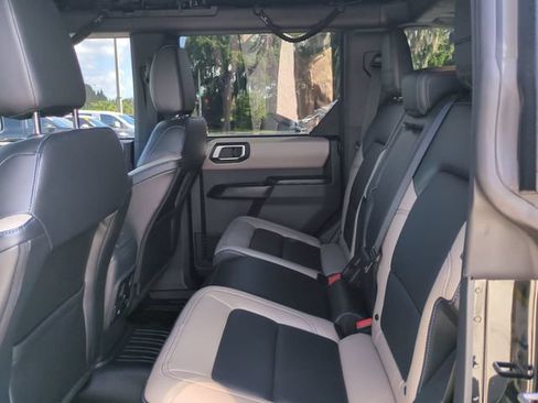 Used 2024 Ford Bronco Wildtrak AWD/4WD image 15