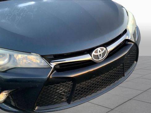 Used 2017 Toyota Camry SE FWD image 29