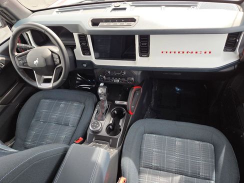Used 2025 Ford Bronco Heritage Edition AWD/4WD image 20