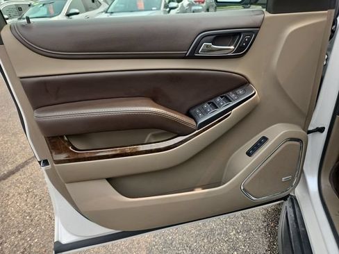 Used 2016 Chevrolet Suburban LT w/ Luxury Package AWD/4WD image 11