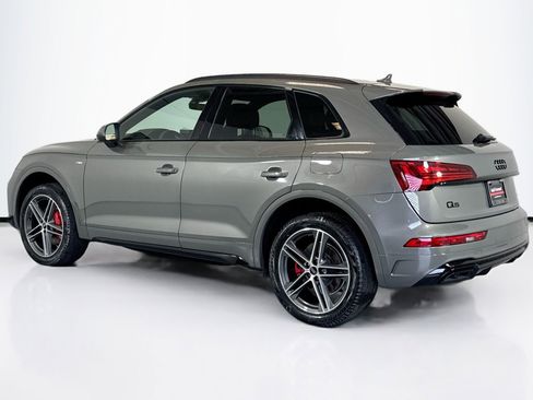 Used 2024 Audi Q5 e Premium Plus image 7