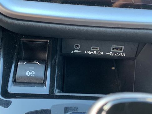 Used 2024 Subaru Outback Limited image 34