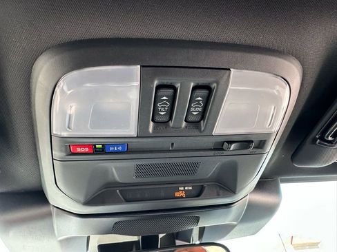 Used 2025 Subaru Crosstrek 2.5i Sport image 32