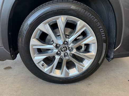 Used 2021 Toyota Highlander Limited FWD image 59