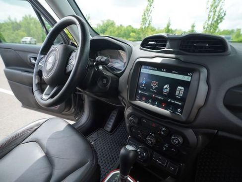 Used 2021 Jeep Renegade Trailhawk w/ Sun & Sound Group AWD/4WD image 34