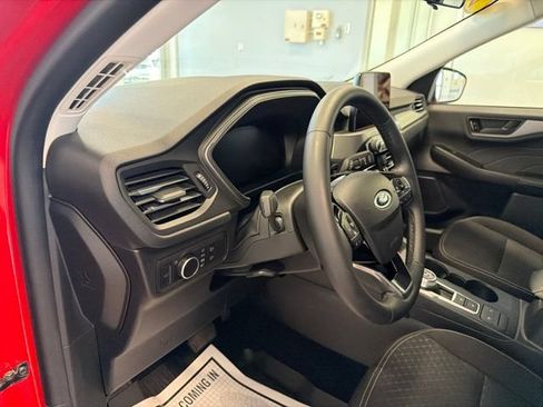 Used 2024 Ford Escape Active AWD/4WD image 18