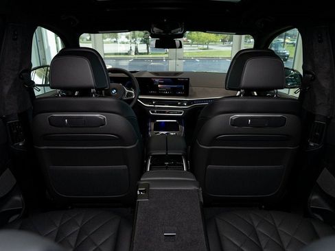 New 2026 BMW X7 xDrive40i w/ M Sport Package image 40