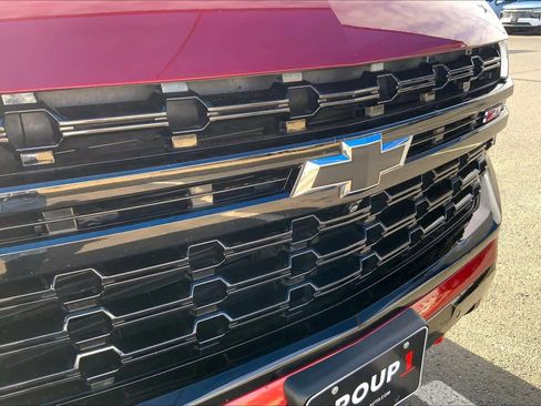 Used 2024 Chevrolet Tahoe Z71 w/ Luxury Package image 29