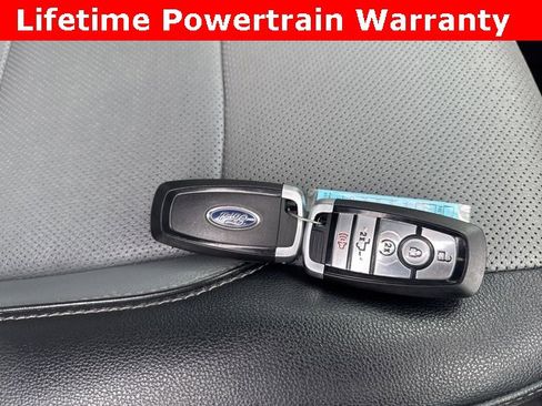 Used 2022 Ford F150 Lariat w/ Equipment Group 501A Mid image 9