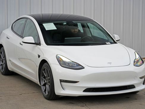 Used 2022 Tesla Model 3 Long Range image 53