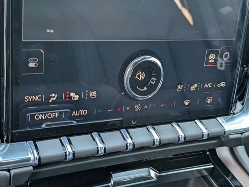 New 2026 GMC Yukon XL Denali w/ Denali Reserve Package RWD image 13