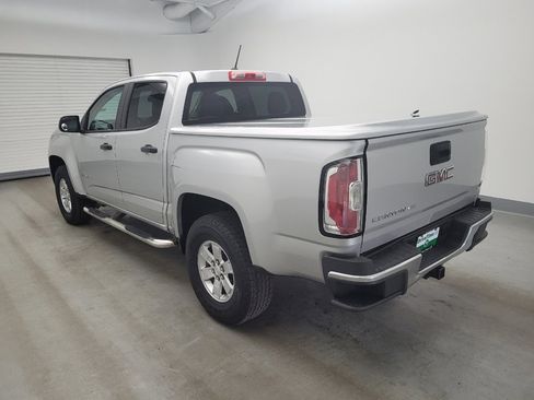 Used 2019 GMC Canyon 2WD Crew Cab w/ Convenience Package image 3