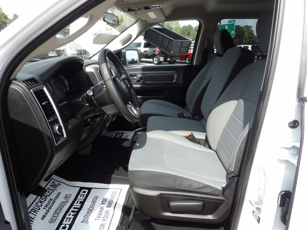 Used 2022 RAM 1500 Classic SLT RWD image 17