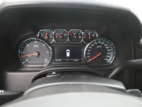 Used 2018 Chevrolet Tahoe LS image 3