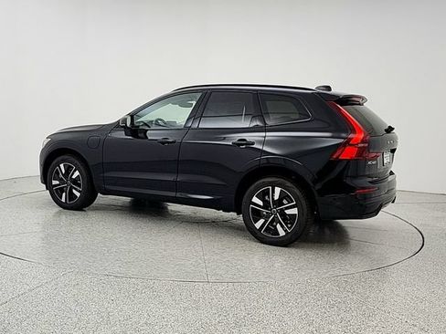 New 2026 Volvo XC60 T8 Plus w/ Climate Package AWD/4WD image 7
