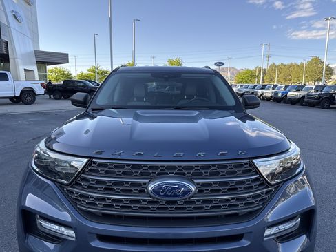 Certified 2021 Ford Explorer XLT w/ Equipment Group 202A RWD image 13