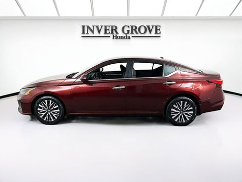 Used 2023 Nissan Altima 2.5 SV image 8