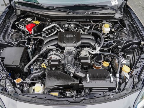 Used 2025 Toyota GR86 Premium w/ ALL Weather Mat Package (TMS) image 27