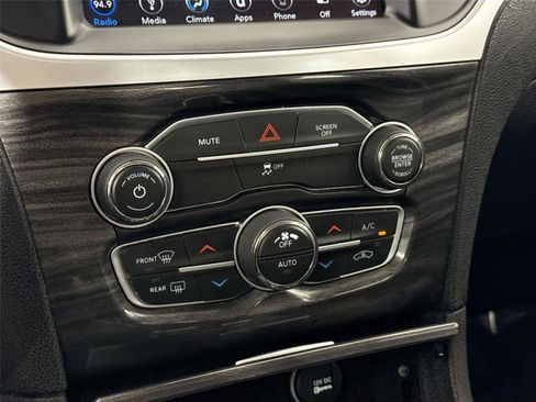 Used 2019 Chrysler 300 Touring w/ Sport Appearance Package RWD image 23