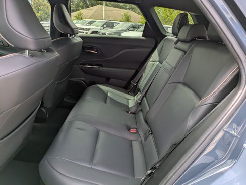 Used 2025 Toyota Crown Signia AWD/4WD image 13