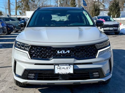 Certified 2022 Kia Sorento SX image 2