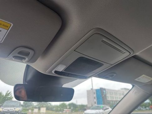 Used 2023 Honda Pilot EX-L image 17