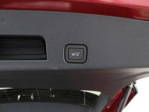 New 2026 Buick Enclave Avenir w/ Super Cruise Package FWD image 24