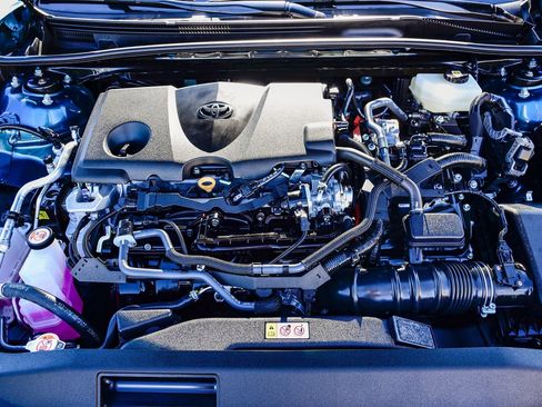 Used 2026 Toyota Camry SE image 32