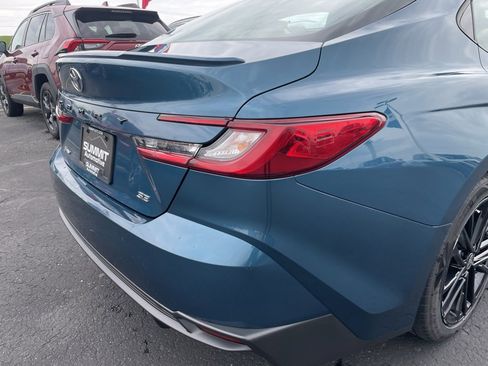 Used 2025 Toyota Camry SE image 27