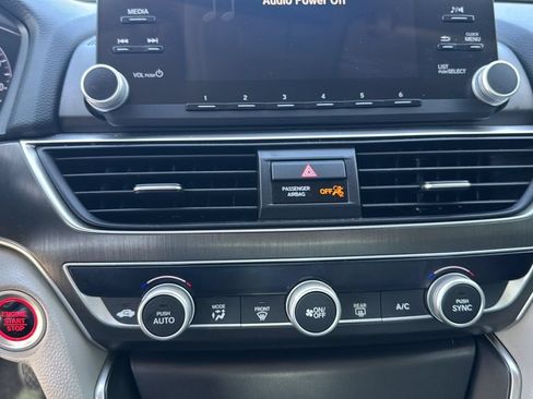 Used 2019 Honda Accord LX image 23
