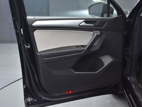 Used 2023 Volkswagen Tiguan S image 13