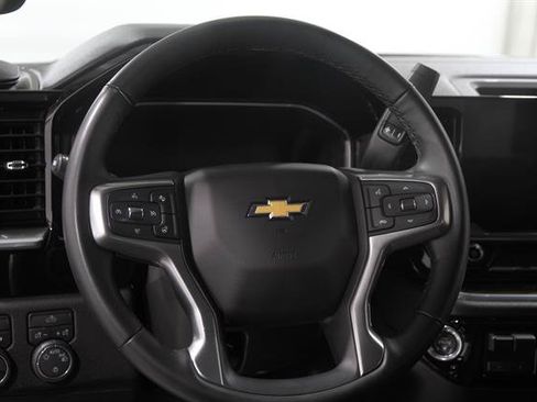 Used 2026 Chevrolet Silverado 1500 LT AWD/4WD image 8