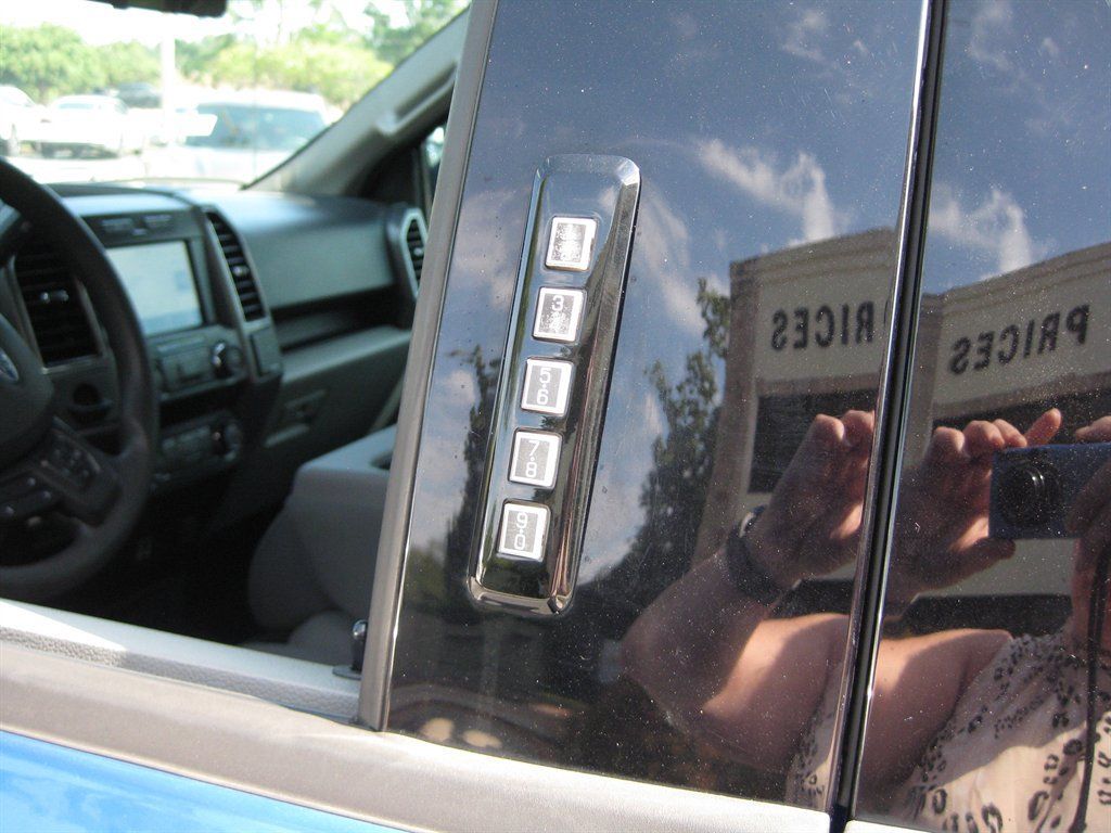 Used 2019 Ford F150 XLT RWD image 12