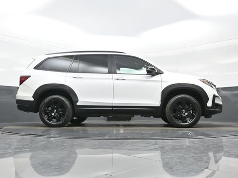 Used 2022 Honda Pilot TrailSport image 34