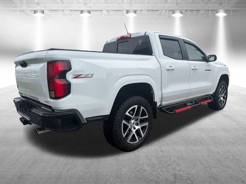 Used 2023 Chevrolet Colorado Z71 w/ Z71 Convenience Package 2 AWD/4WD image 6