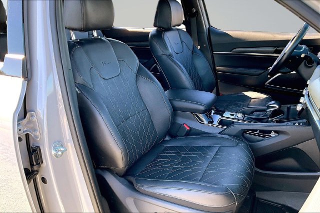Used 2023 Kia Telluride EX X-Line AWD/4WD image 30