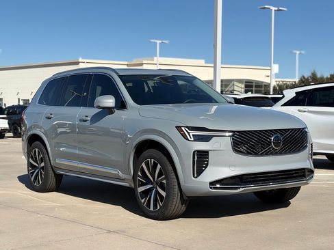 New 2026 Volvo XC90 B6 Core w/ Protection Package Premier image 4